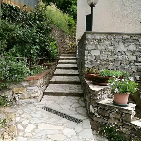 Altrove - A Due Passi Da Chiavari * Ne