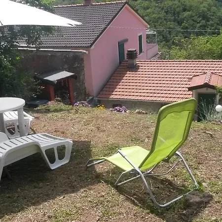 Altrove - A Due Passi Da Chiavari Ne