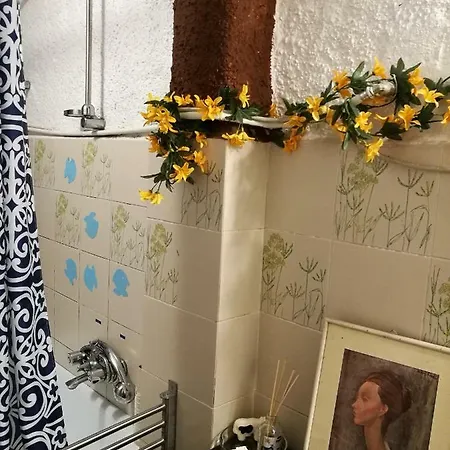 Altrove - A Due Passi Da Chiavari * Ne